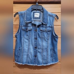Mudd denim vest Size Large